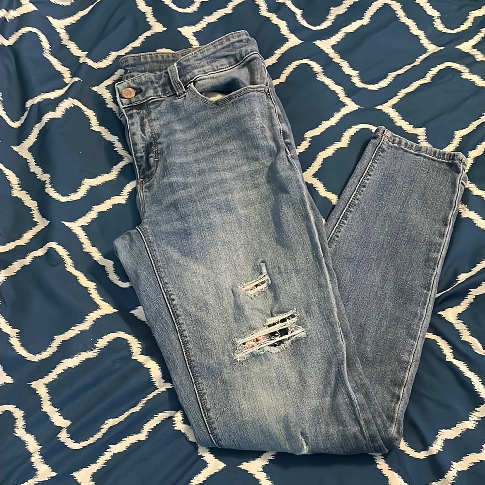 White House Black Market Blue Skinny Jeans Distressed